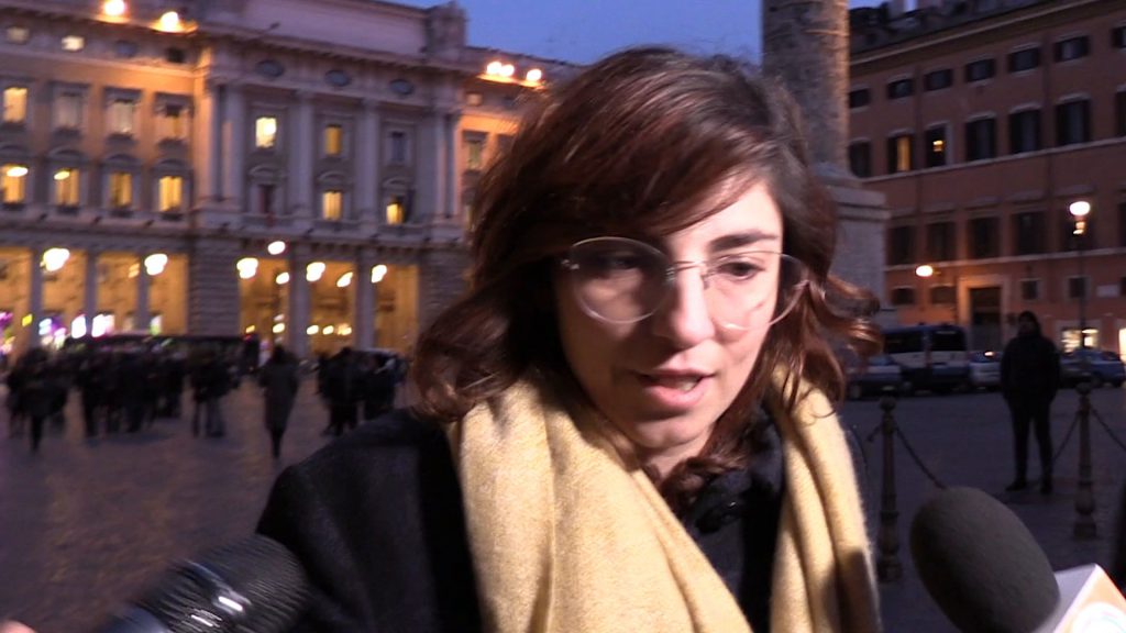 “I ristoratori cambino mestiere”: polemica sul viceministro Castelli