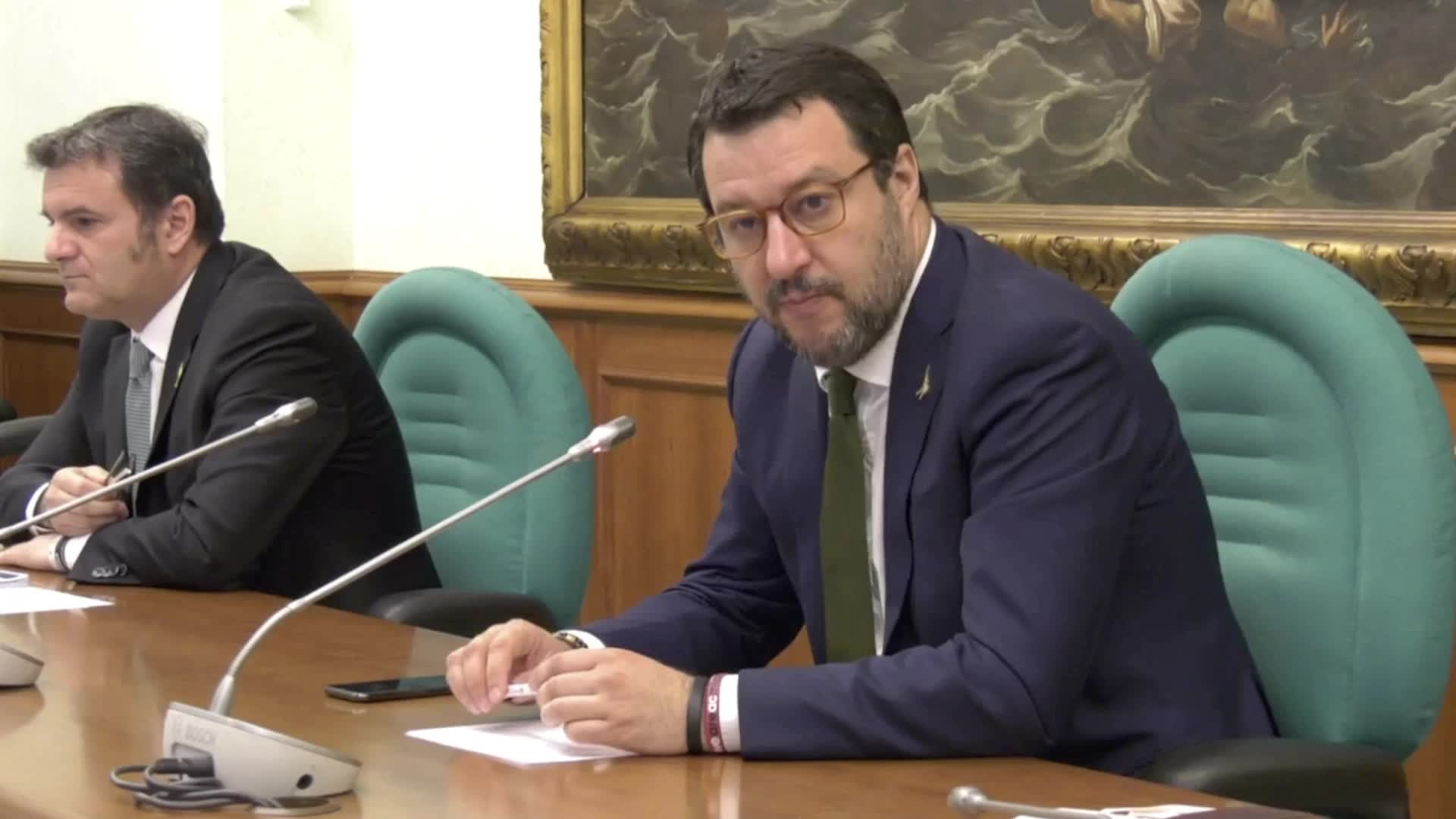 Coronavirus, Salvini: "Von der Leyen non bastano le scuse"
