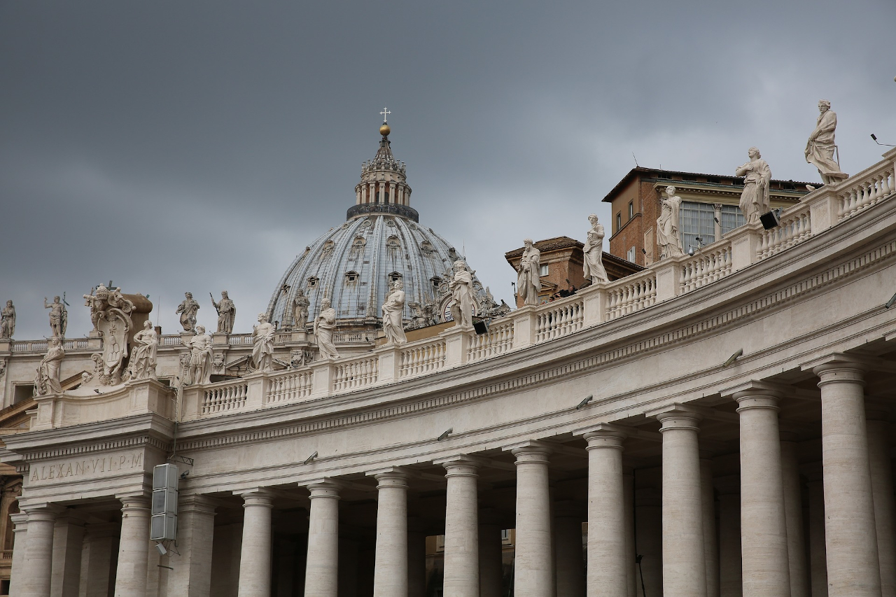 Basilica di San Pietro, Vaticano, Unioni gay