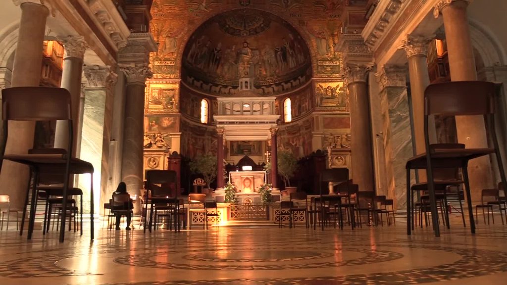 La Cei conferma le messe di Natale: "Piena osservanza delle norme"