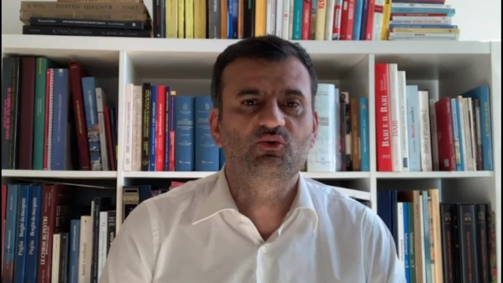 Fase 2, Decaro: "Assistenti civici non sono ronde"