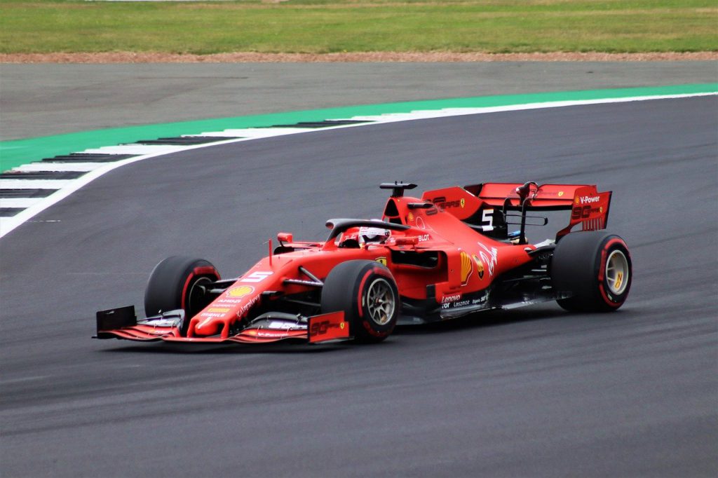 Dopo l'addio alla Ferrari, Vettel ha annunciato che dal 2021 correrà con la Aston Martin