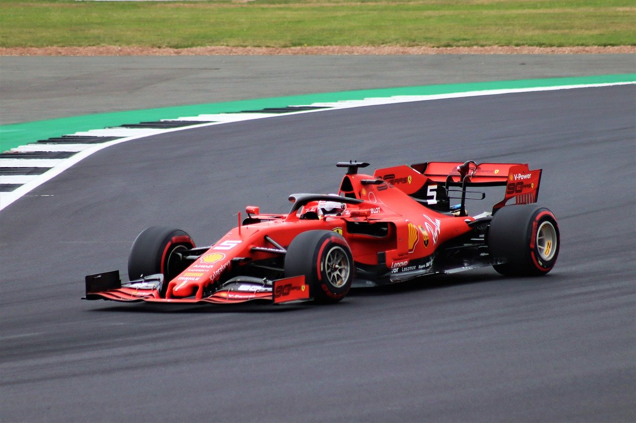 Dopo l'addio alla Ferrari, Vettel ha annunciato che dal 2021 correrà con la Aston Martin