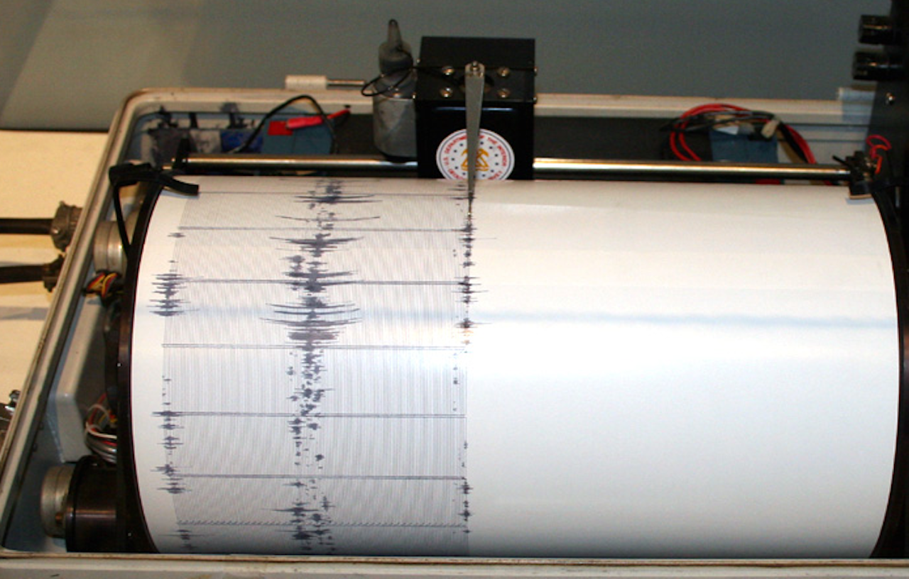 Sismografo, terremoto