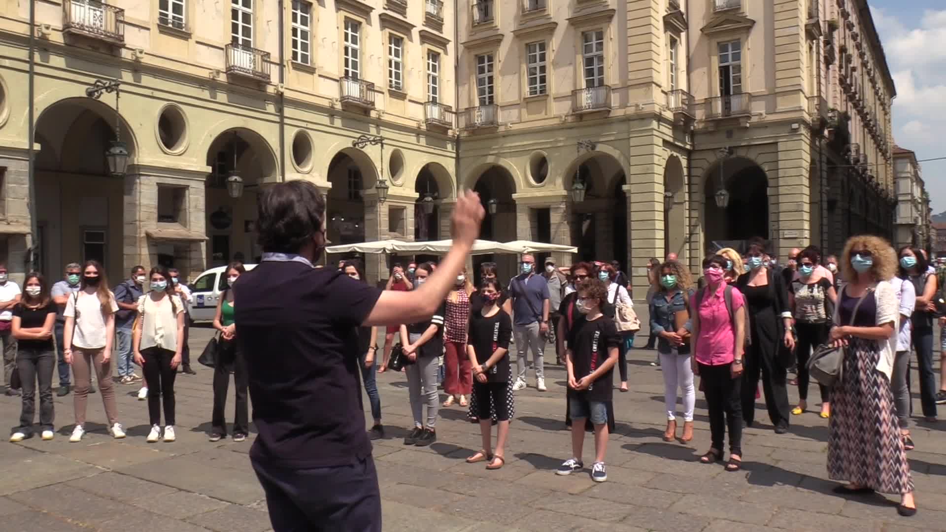 Teatro Regio, il Va' Pensiero come canto di protesta dei lavoratori