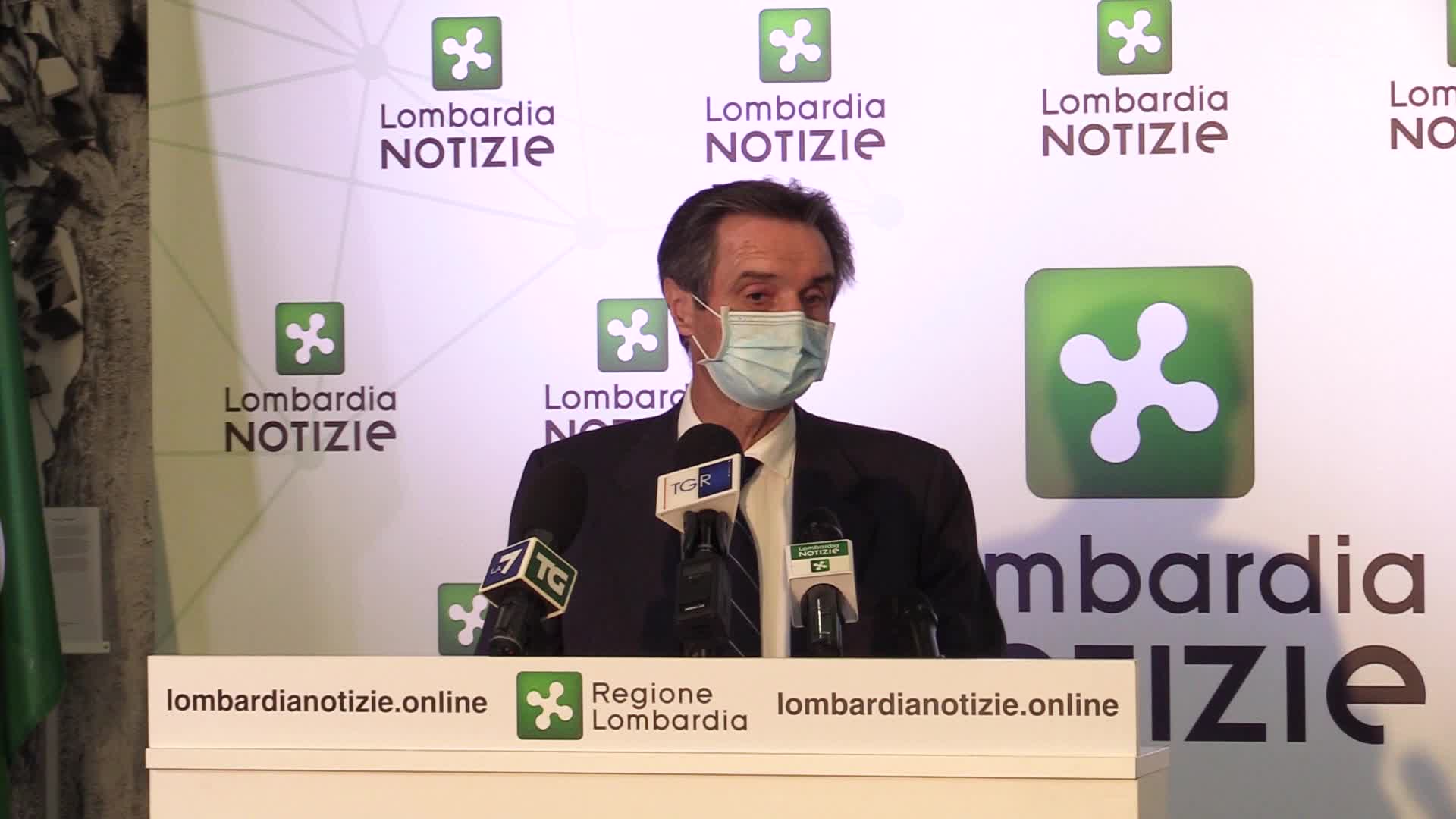 Coronavirus, anche in Lombardia cade l’obbligo della mascherina all’aperto