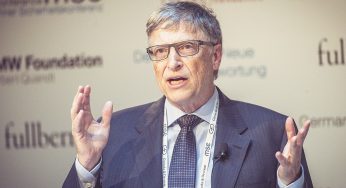 Bill Gates cambia idea sul Covid: “Potrebbe essere l’ultima pandemia”