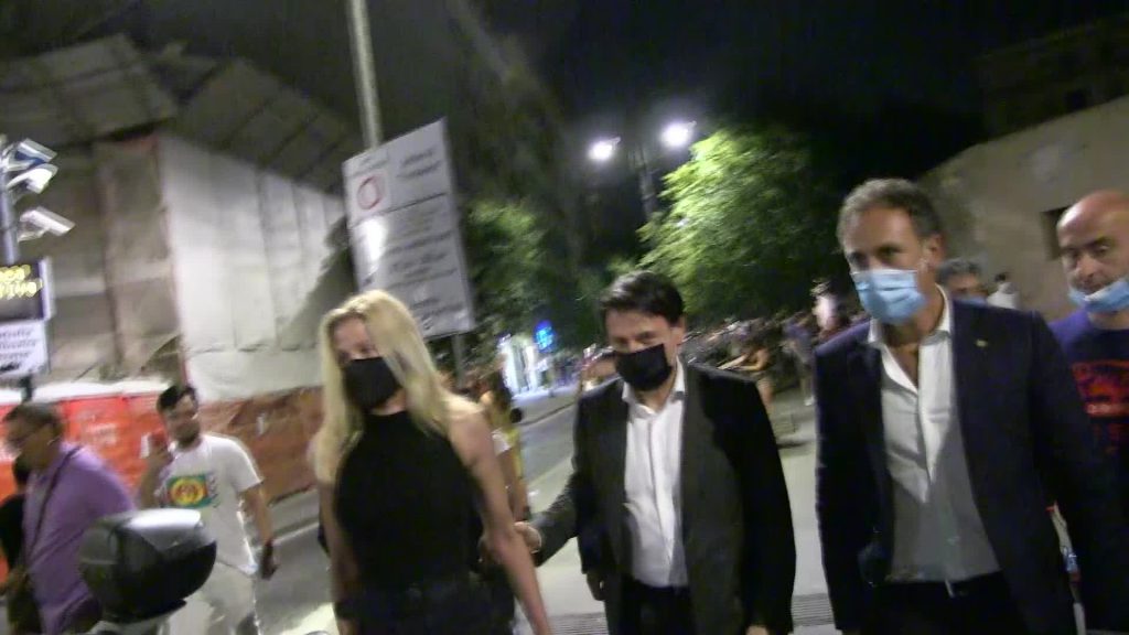 Conte e la compagna alla serata inaugurale del cinema America