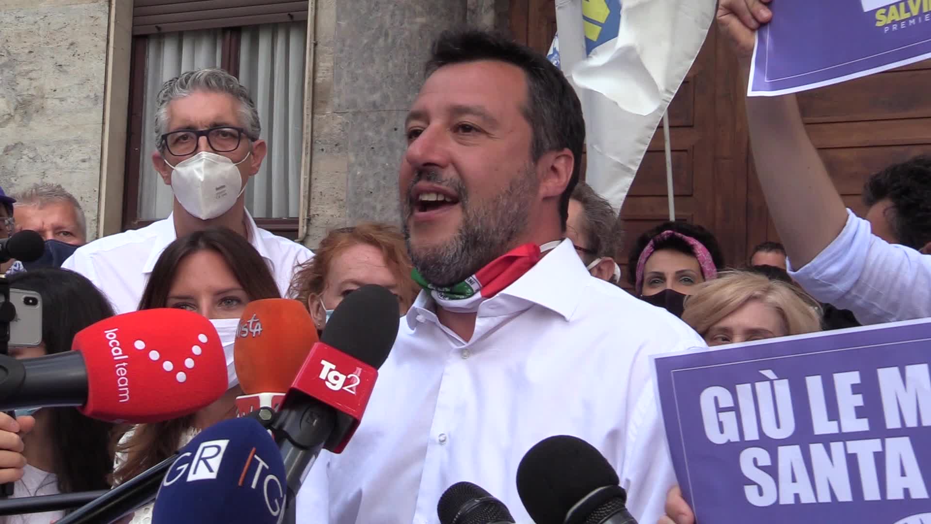 Coronavirus, Salvini: "Italiani non possono essere sotto sequestro"