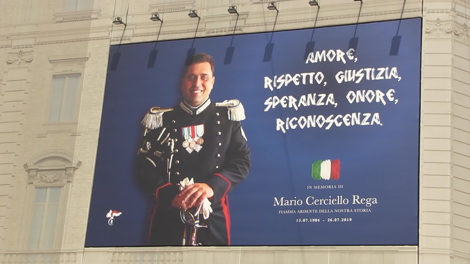 Omicidio Cerciello Rega, manifesti in piazza Cavour