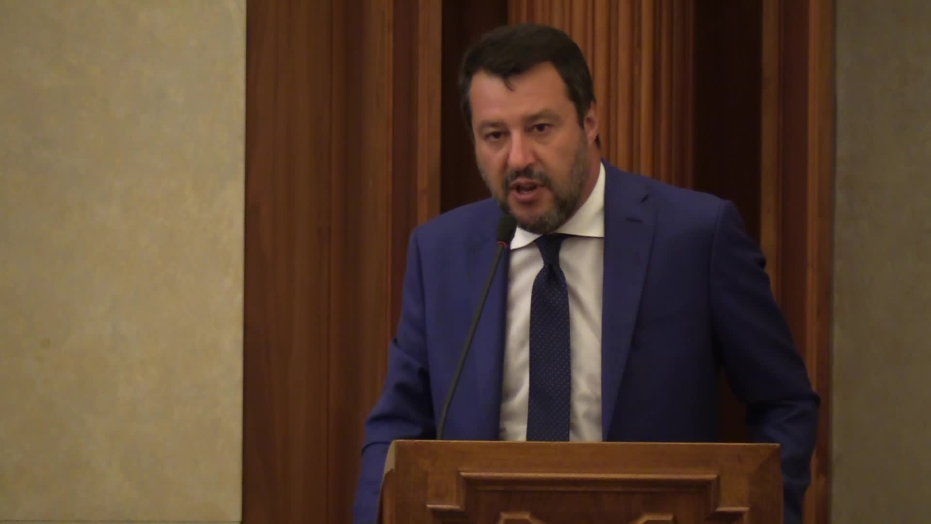Open Arms, Salvini va a processo: sono 149 voti i favorevoli in Senato