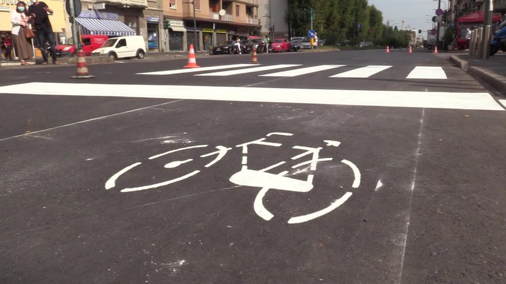 Milano, via ai cantieri delle piste ciclabili: "Sicurezza deve essere punto di partenza"