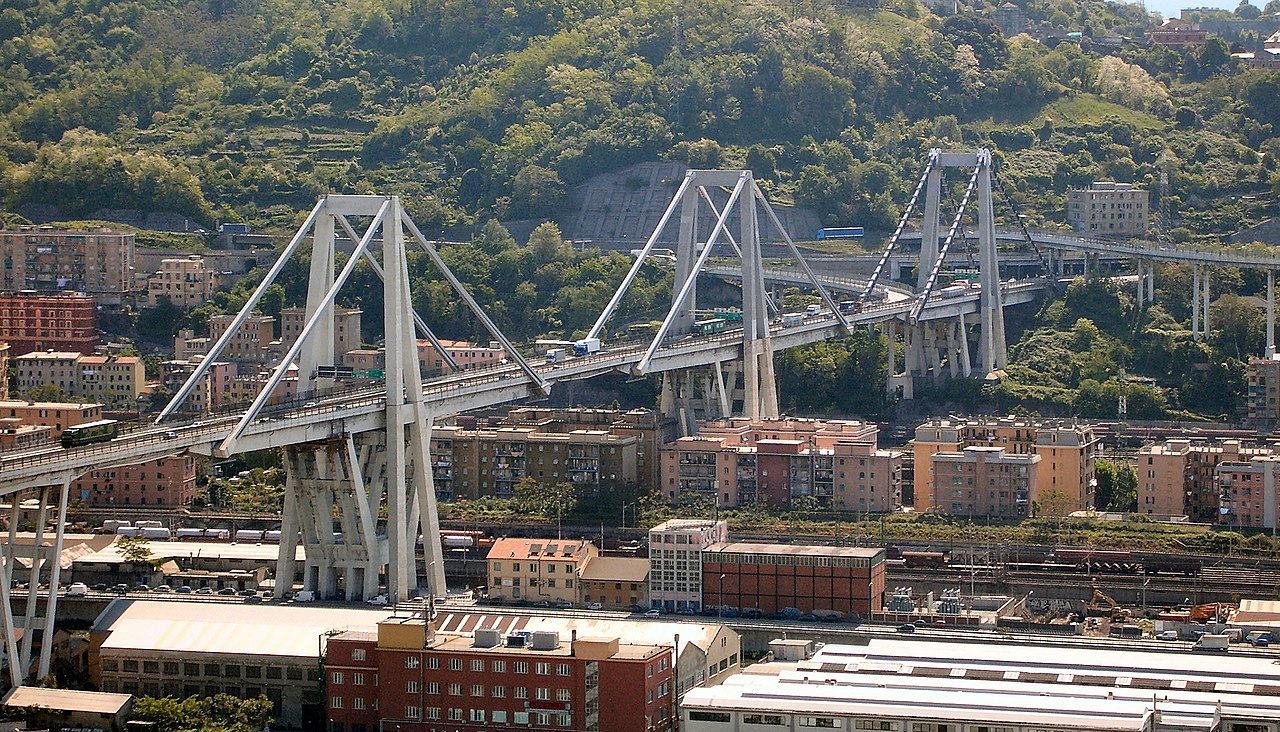 Ponte Morandi, processo al via. Familiari vittime: 