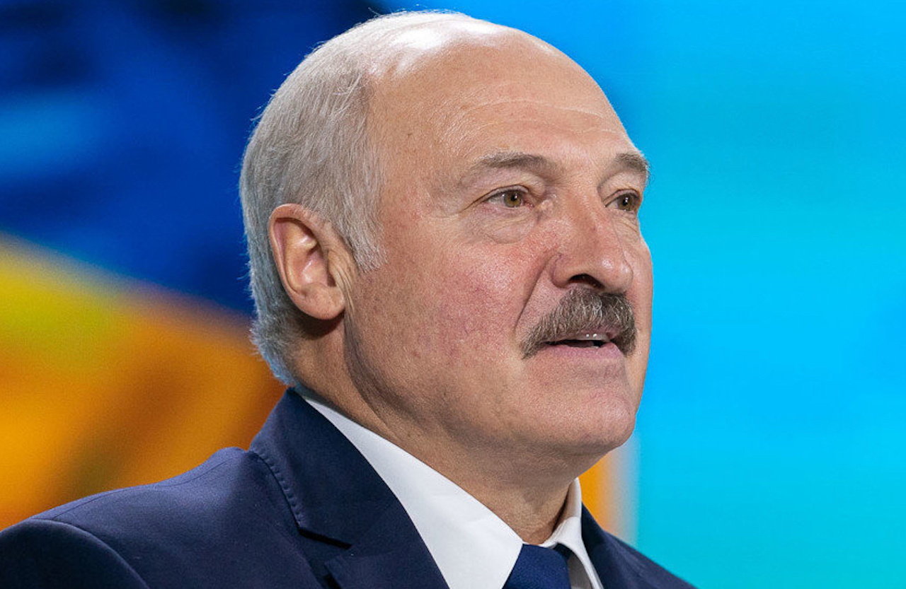 In Bielorussia arrivano maglie e felpe con le frasi di Lukashenko