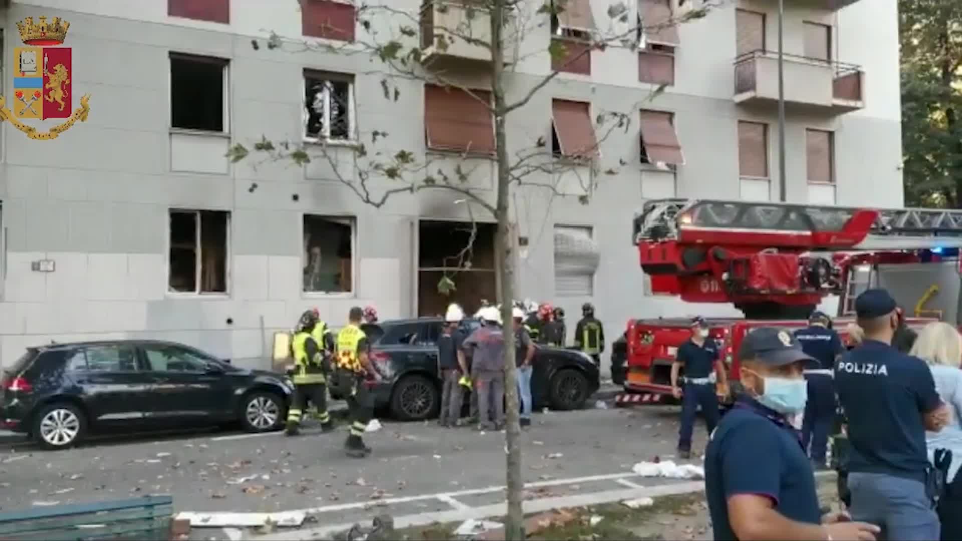 Milano, esplode palazzo in Piazzale Libia: diversi feriti, uno grave