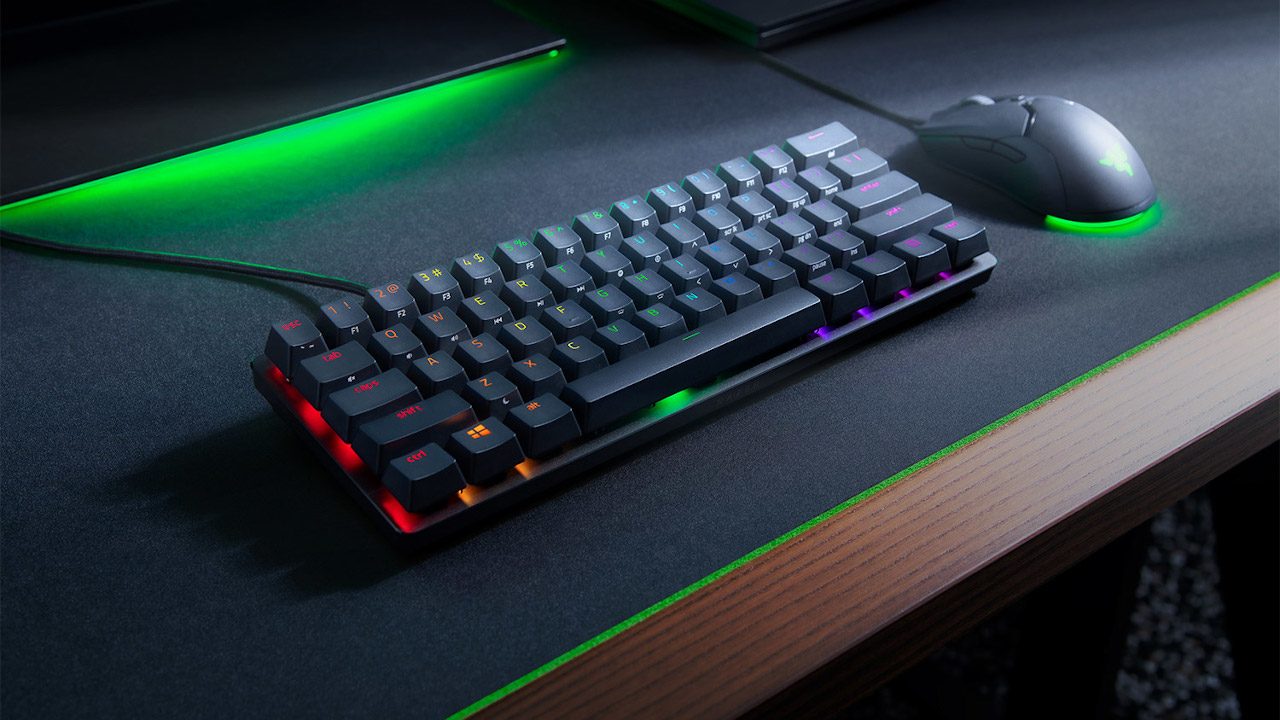 Razer Huntsman Mini, tastiera compatta per i gamer: recensione