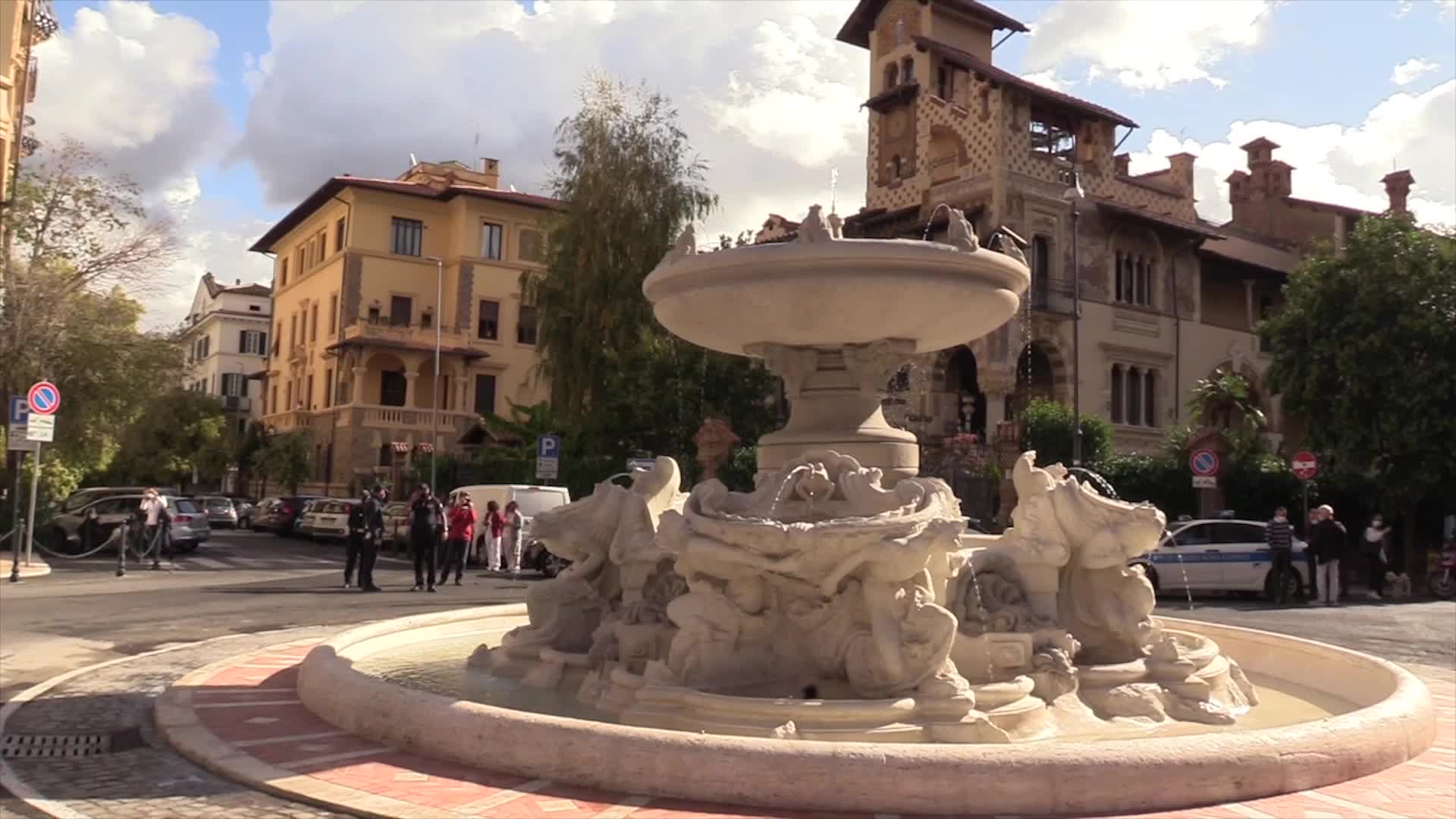 A Roma torna a zampillare la Fontana delle Rane