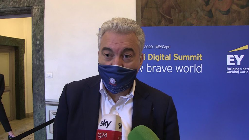 Arcuri: "La scuola è un luogo sicuro, evitiamo di portare là il virus"