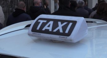 Roma, tassisti sul piede di guerra: “Siamo allo stremo, ascoltateci”