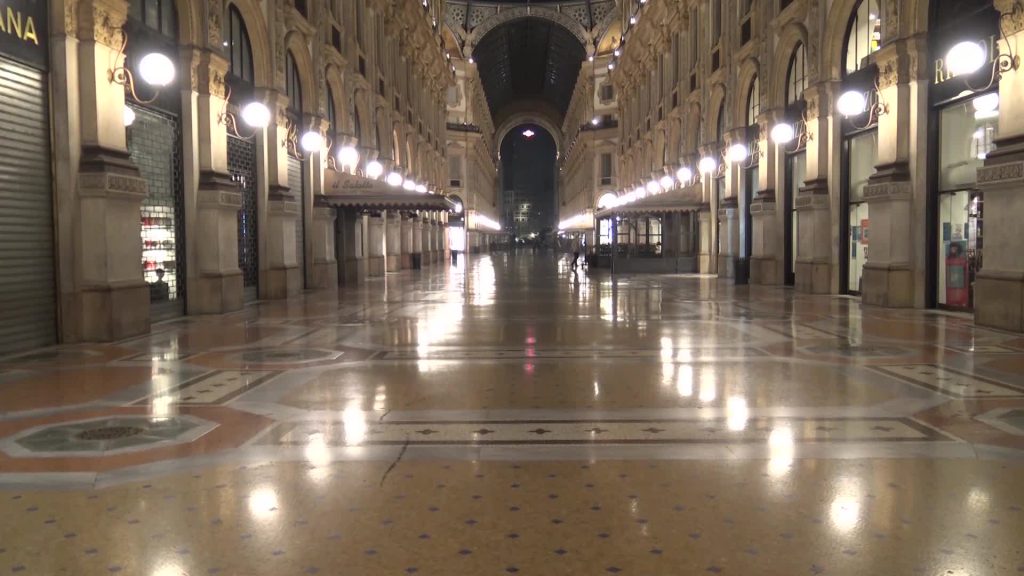 Coprifuoco, il governo non cede. Regioni: "Bisogna portarlo alle 23"