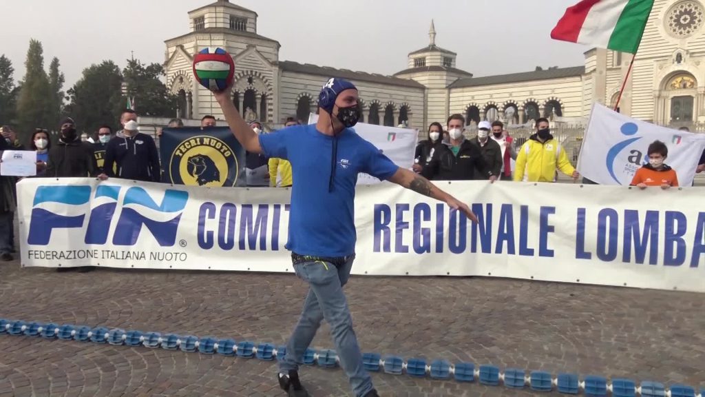 Dpcm, società dello sport in piazza: "Arrabbiati, rischiamo l'estinzione"