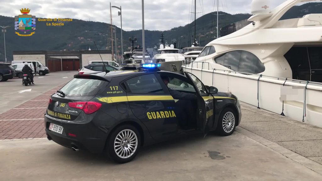 La Spezia, caporalato in azienda di yacht di lusso: otto arresti