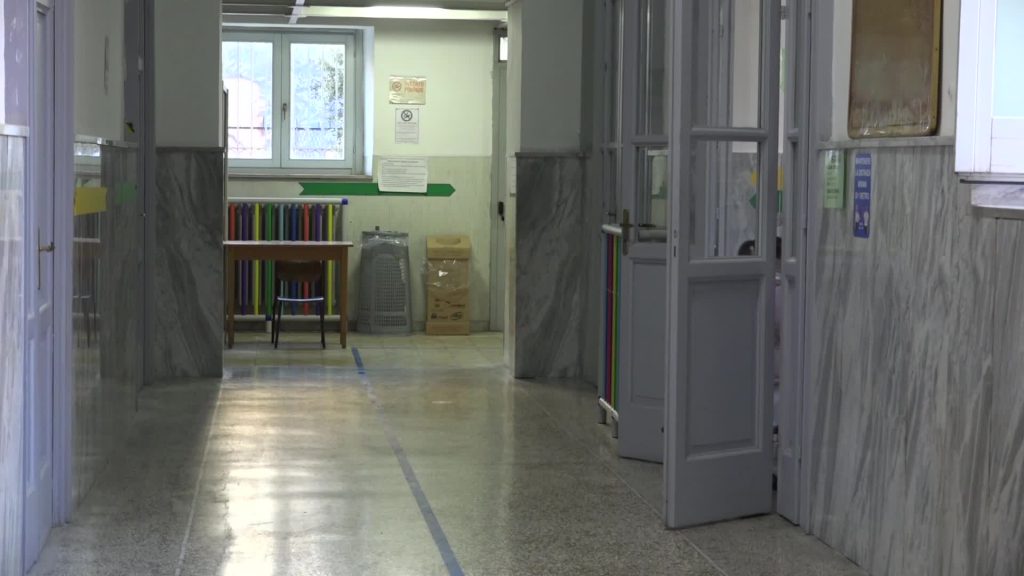 Scuola, il Governo insiste sul rientro il 7 ma abbondano le voci contrarie