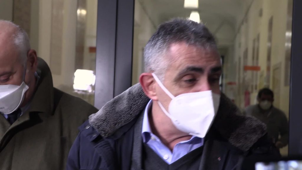 Covid, Pregliasco: "Sì a spostamenti tra comuni in giorni di festa"