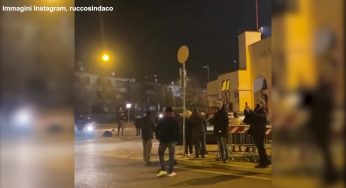 Paolo Rossi, il toccante tributo dei tifosi fuori dallo stadio di Vicenza