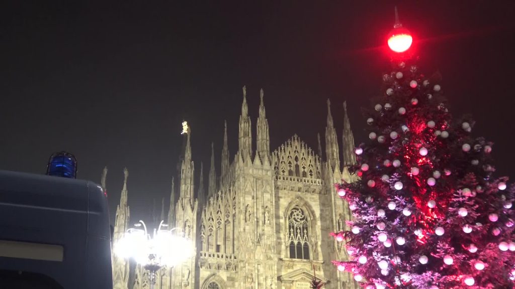 Covid, indice RT in crescita: boom di contagi a Natale?