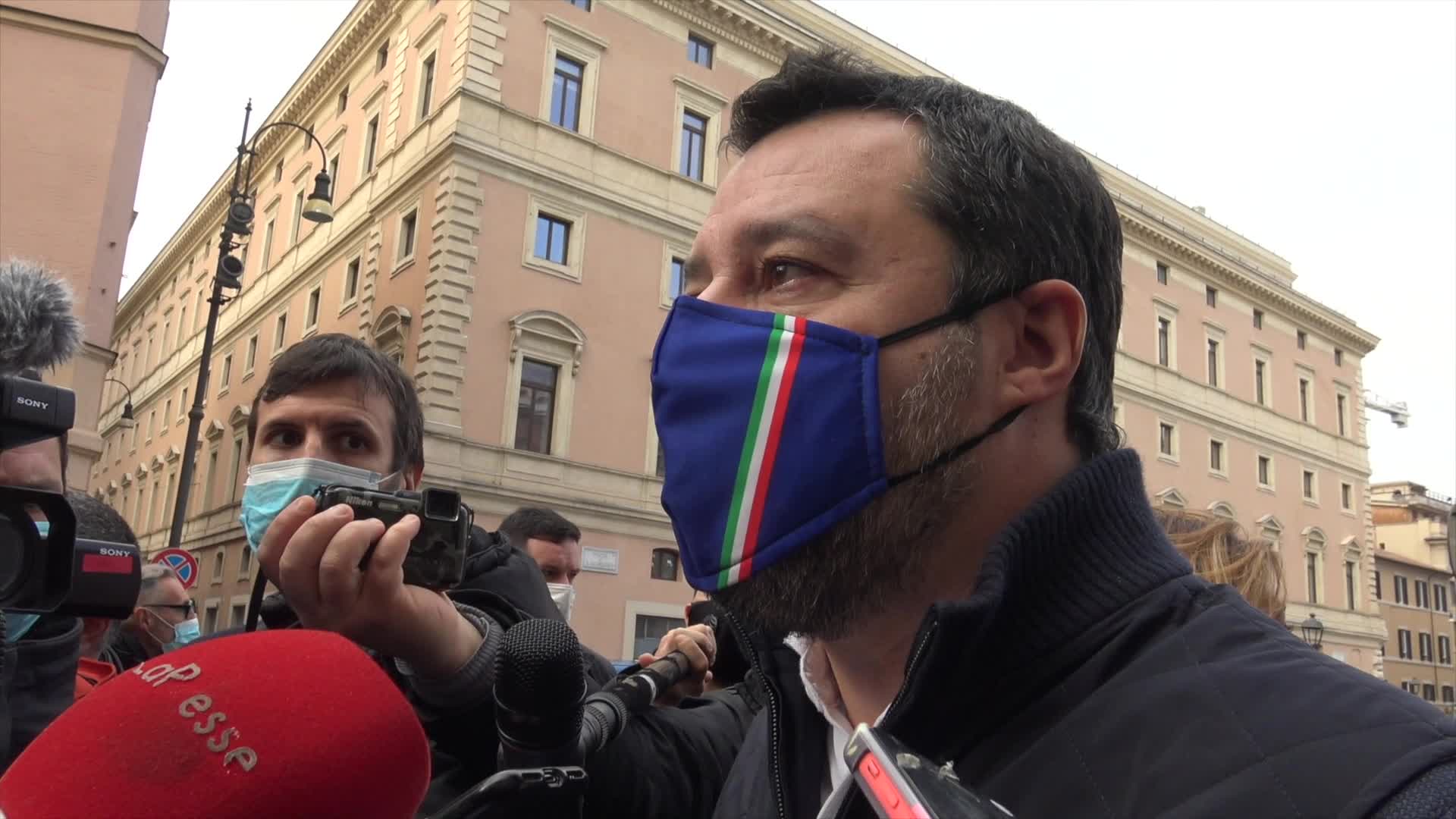 Coronavirus, Salvini: "Vaccino? Quando sarà il mio turno lo farò"