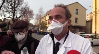 V-Day in Piemonte, il virologo Di Perri è il primo a vaccinarsi