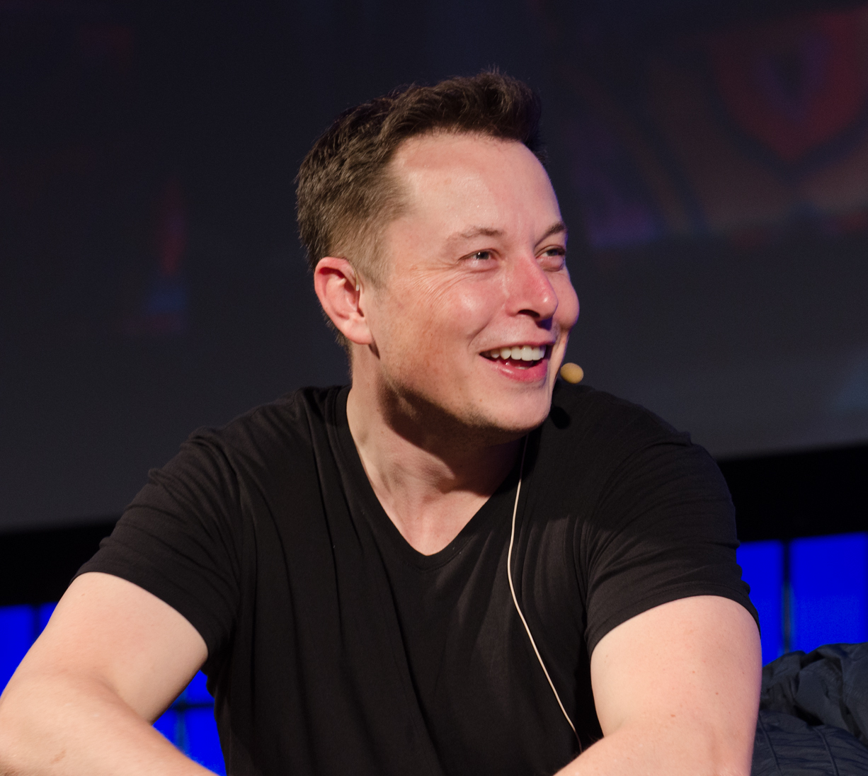 Elon Musk, ritratto del visionario filantropo più ricco al mondo
