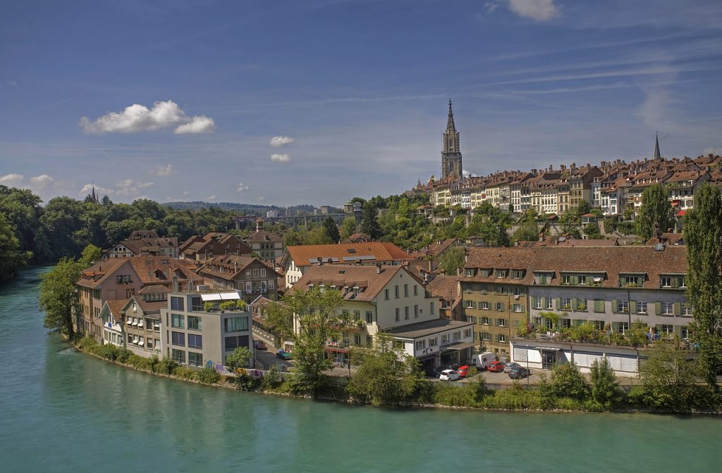 Vaccino, presentato ricorso contro l’omologazione in Svizzera