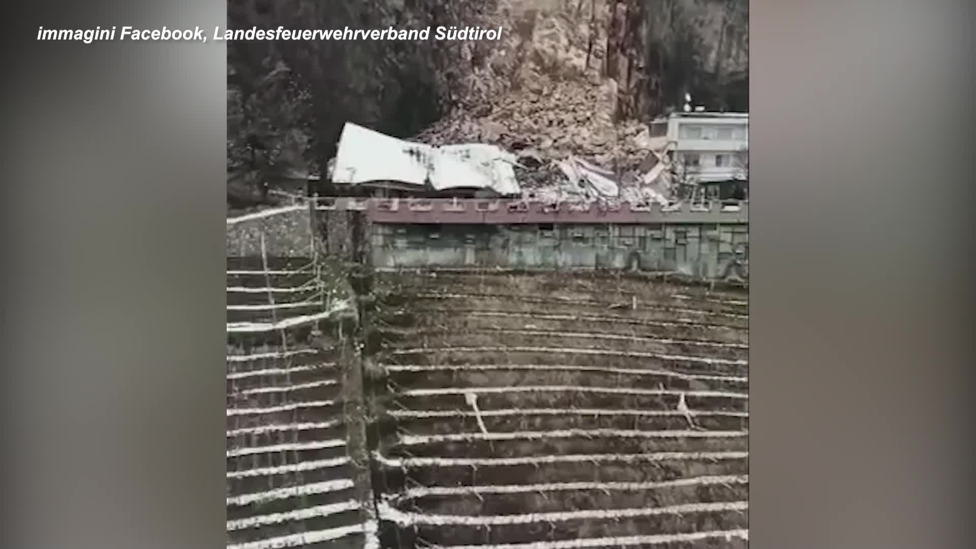 Frana su albergo a Bolzano