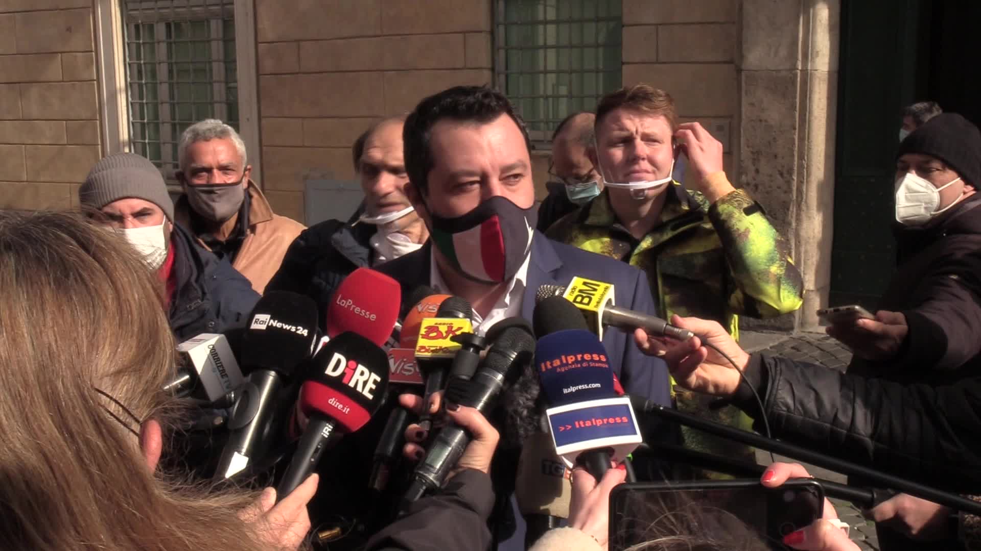 Governo, Salvini: "Politica ferma da un mese, si faccia presto"
