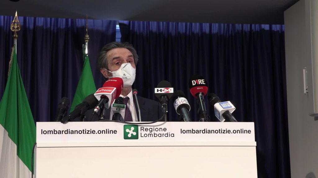 Vaccini, Fontana: "Chiederemo al governo un numero maggiore di dosi"