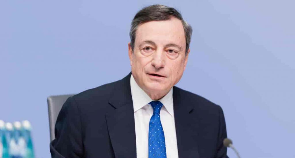 Draghi replica alla Camera. “Importante sostenere transizione Pmi”