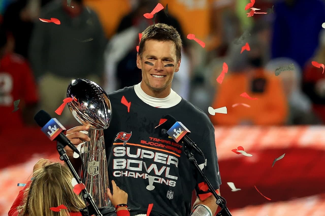 Tom Brady, scommessa vinta: conquista il Super Bowl a 43 anni