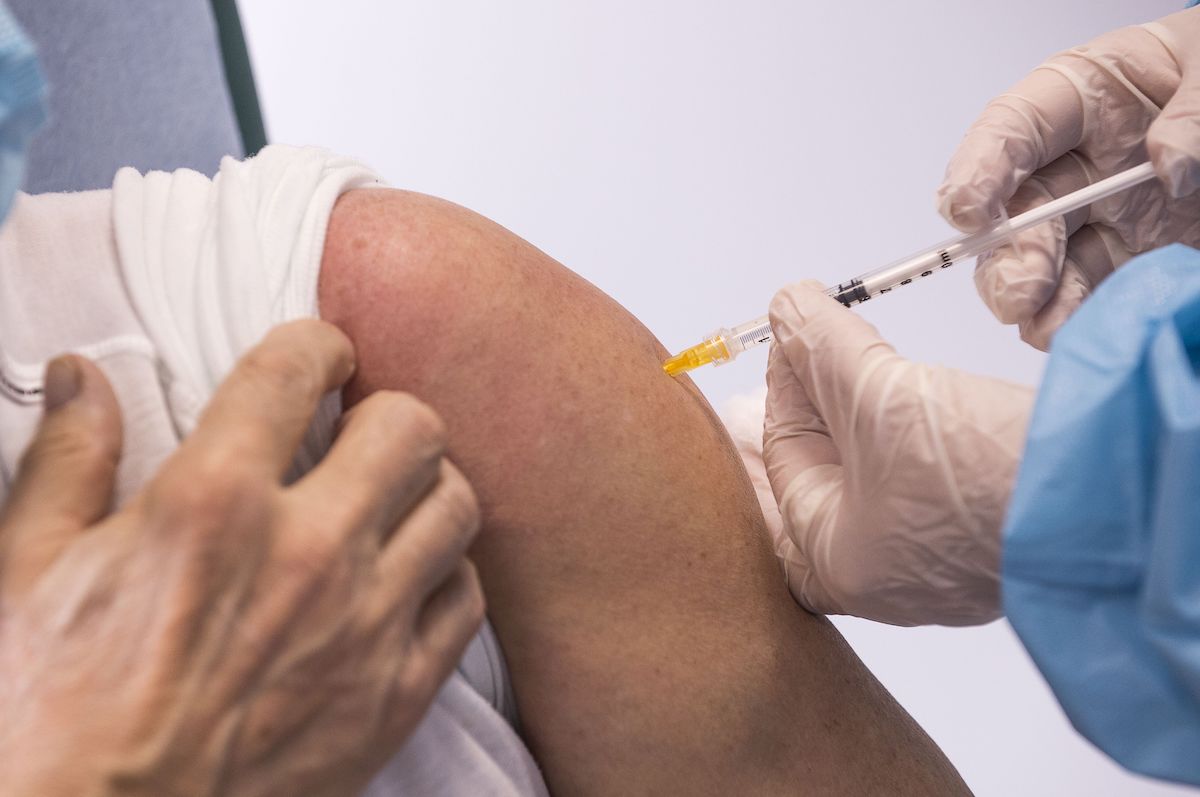 Campagna vaccinale: il piano con la Protezione Civile per 19 milioni di dosi al mese