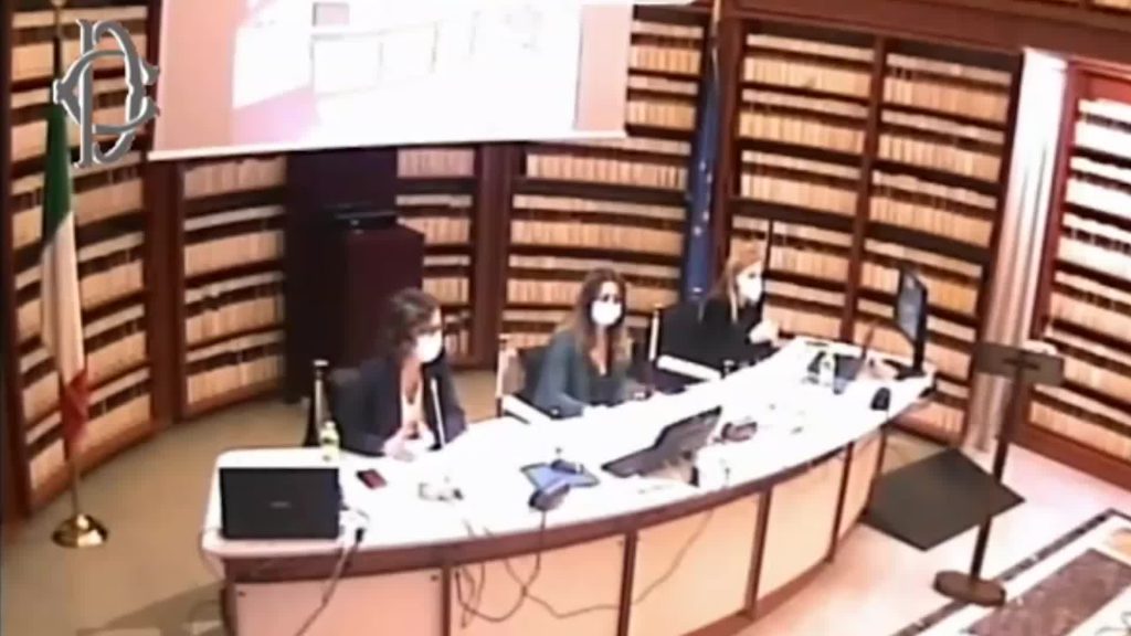 Scuola, Gelmini: "Tenerla aperta ovunque sia possibile"