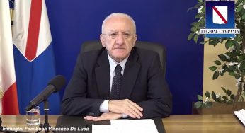 Campania in zona rossa, De Luca non ci sta: “Criteri demenziali”
