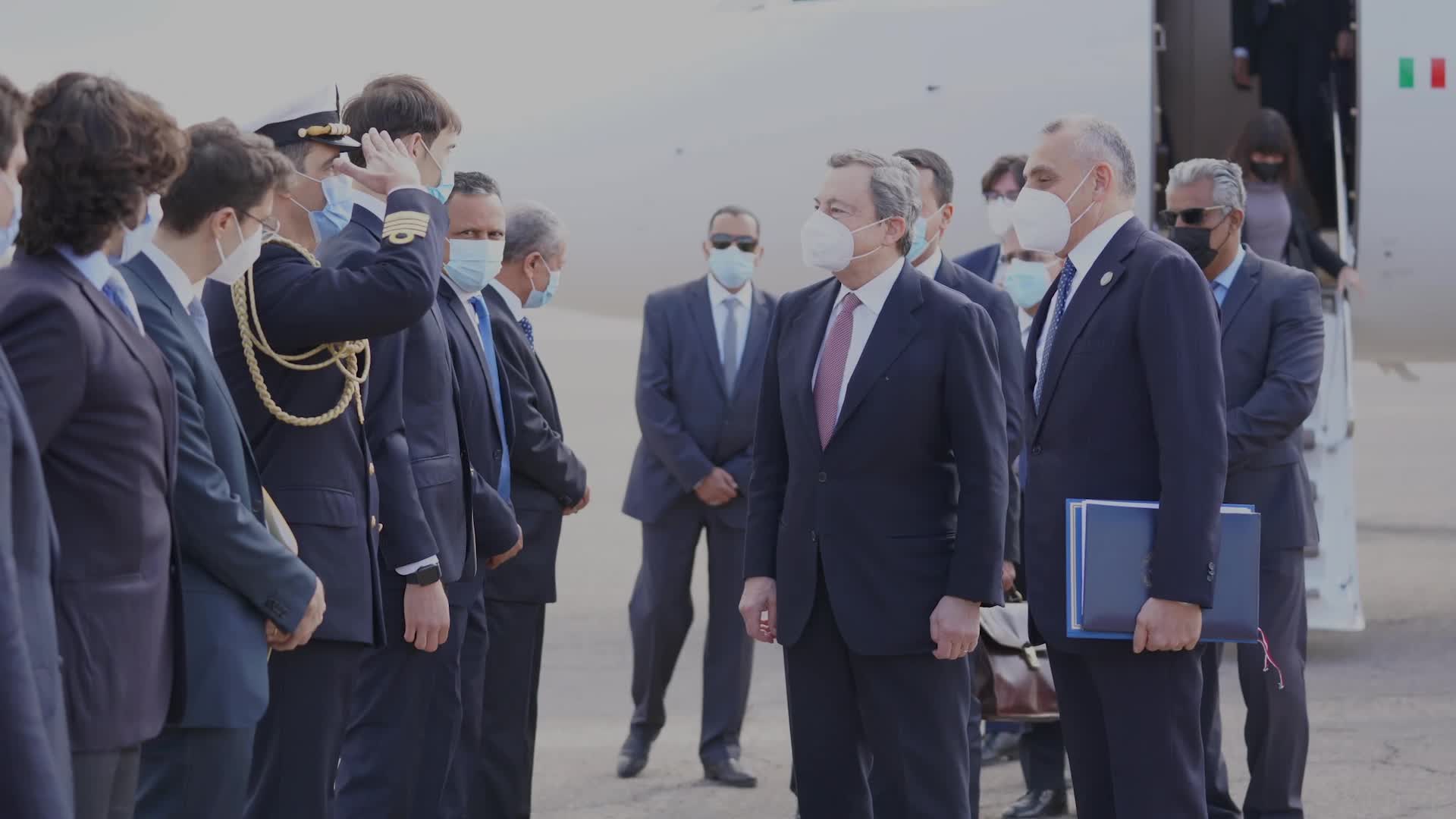 Draghi in Libia: l'incontro a Tripoli con il premier Dabaiba