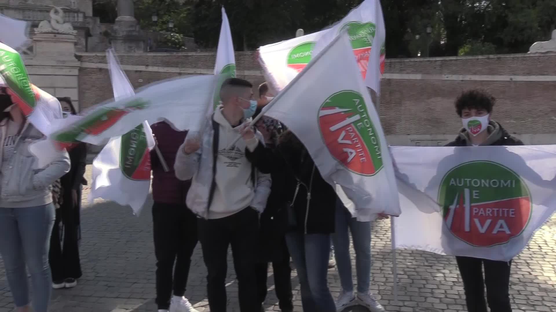 Covid, i lavoratori autonomi in Piazza del Popolo: "Manca il lavoro"