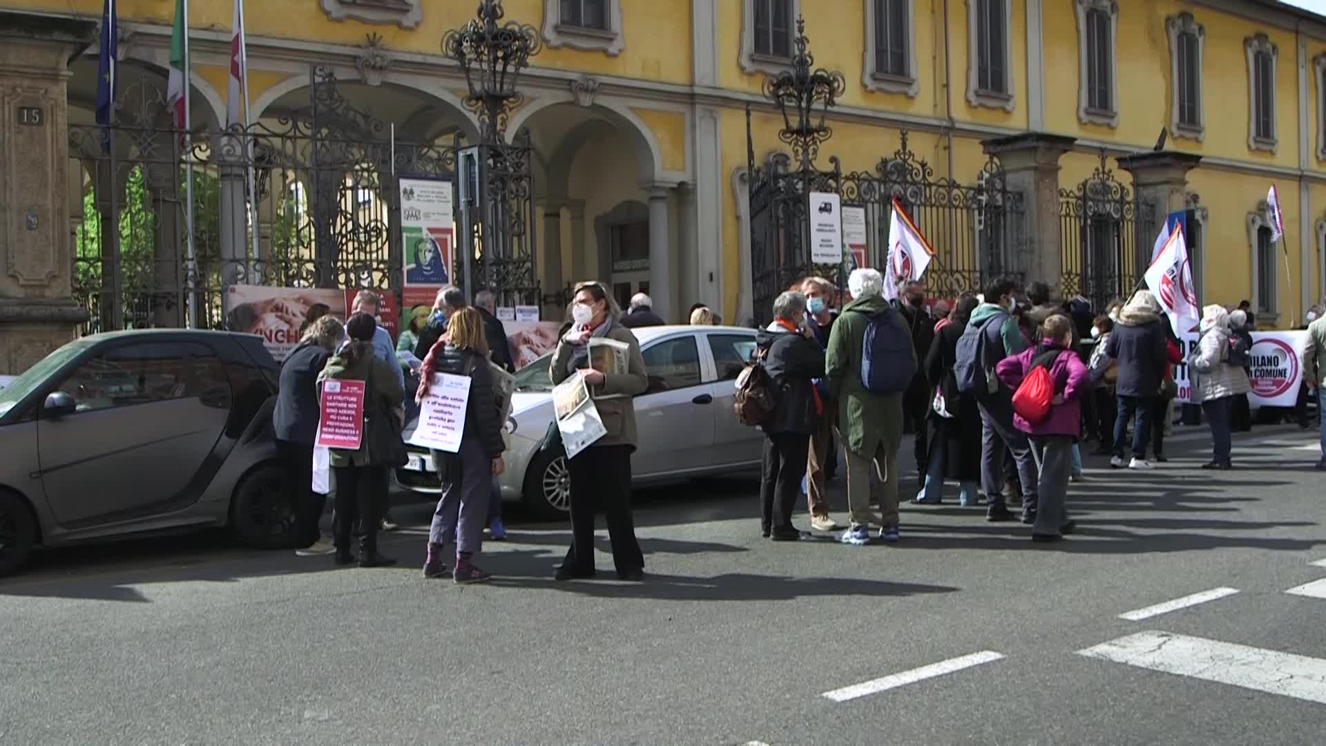 manifestazione Pio Albergo Trivulzio