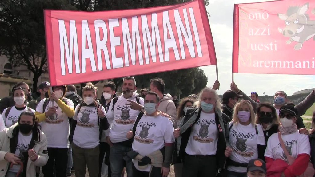 Ristoratori, le voci dal Circo Massimo: "Umiliati, vogliamo riaprire"