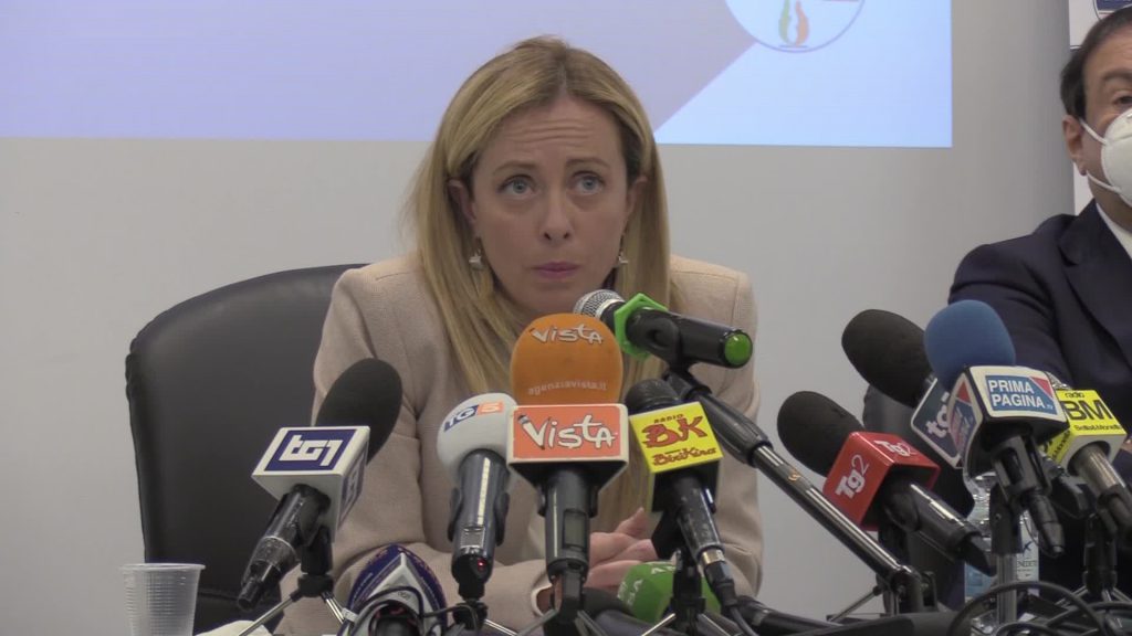 Quirinale, una scia di veleni (politici). Meloni all'attacco: "Centrodestra da rifondare"