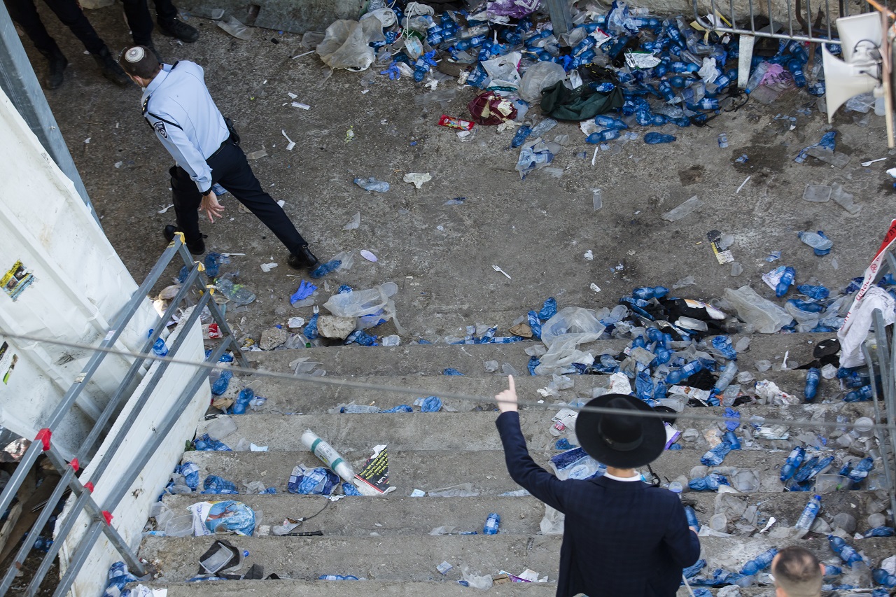 Israele, crolla una gradinata durante un raduno religioso: oltre 40 morti