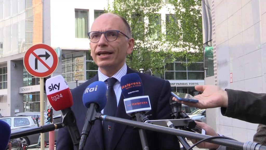 Migranti, Letta: "Situazione sarà rapidamente senza controllo"