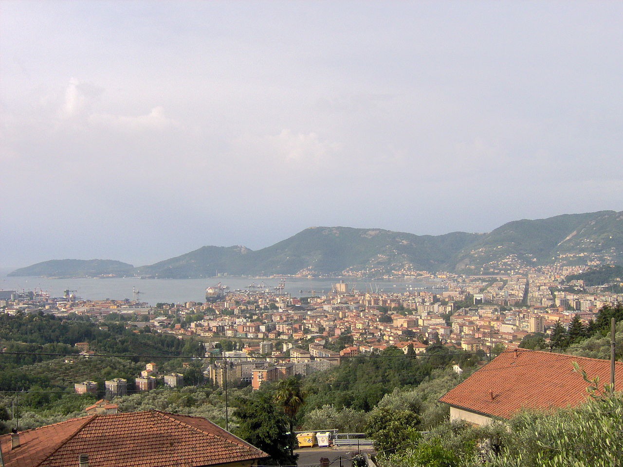 La Spezia vista dalla frazione di Carozzo